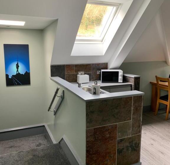 Студия Deluxe, Wildercombe House