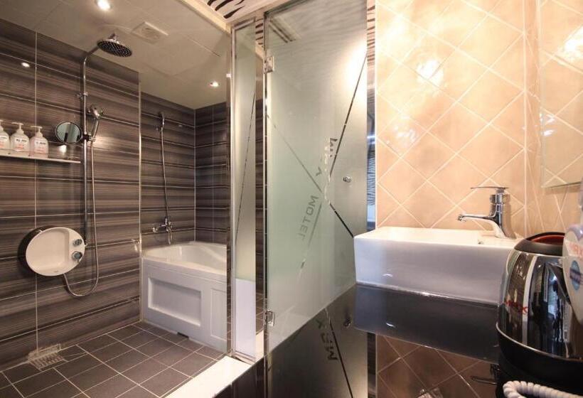 اتاق سوپریور, Max Motel   Sasang