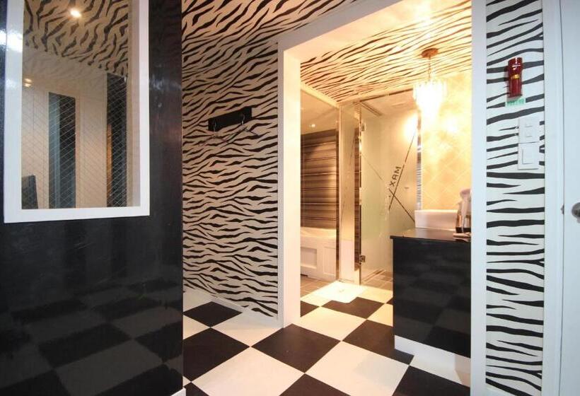 اتاق سوپریور, Max Motel   Sasang