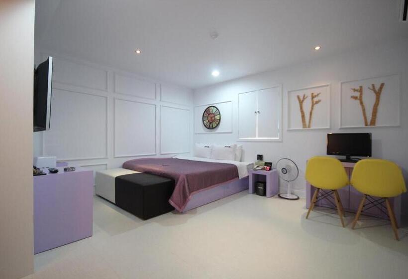 اتاق استاندارد, Max Motel   Sasang