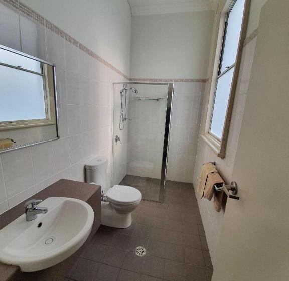 Номер Стандарт, Empire Hotel Goulburn