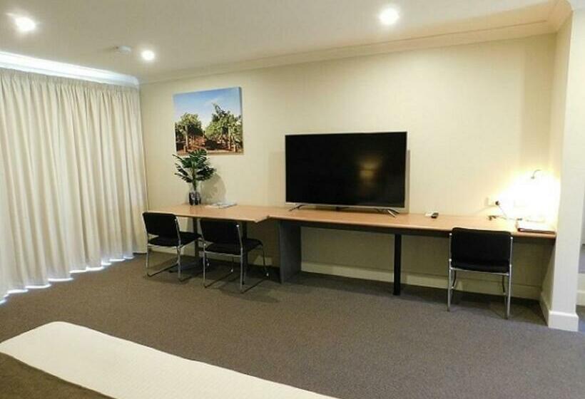 디럭스 스위트 킹 침대, Alexander Cameron Suites
