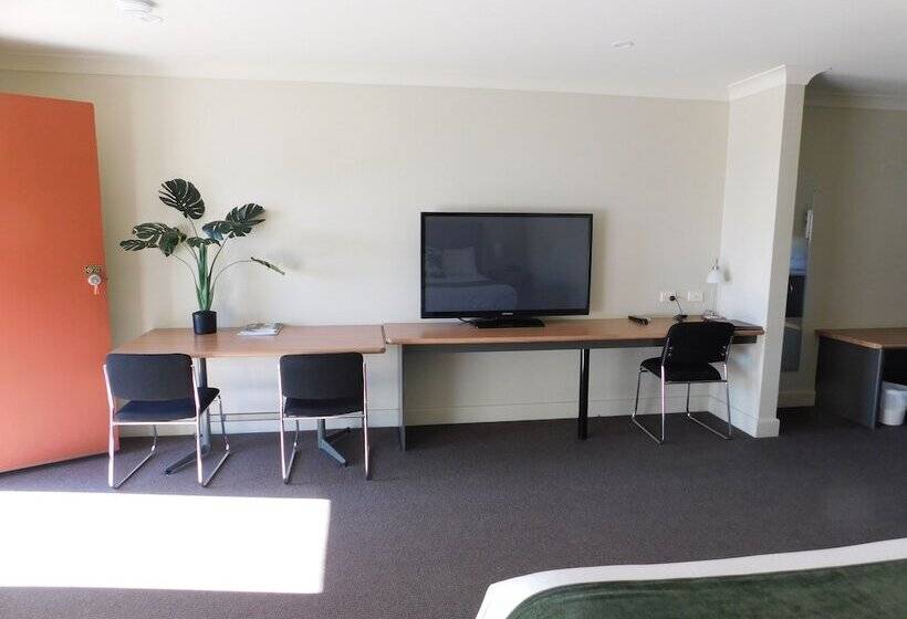 디럭스 스위트, Alexander Cameron Suites