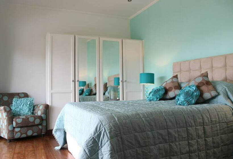 سوئیت دلوکس 2 خوابه, Petit Amour Villa
