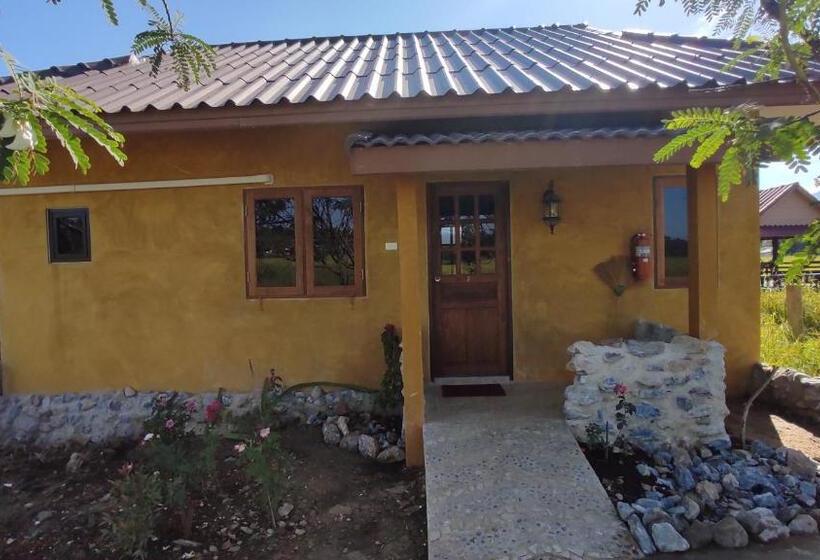 اتاق سوپریور, Country Retreat
