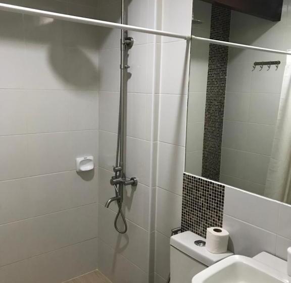 デラックスルーム, Domicilio Lorenzo