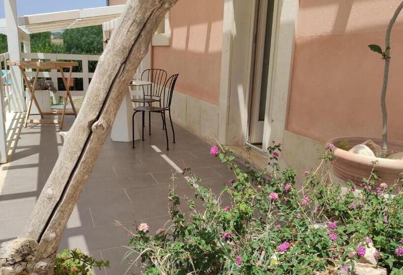 اتاق لوکس, Le Zagare Di Vendicari