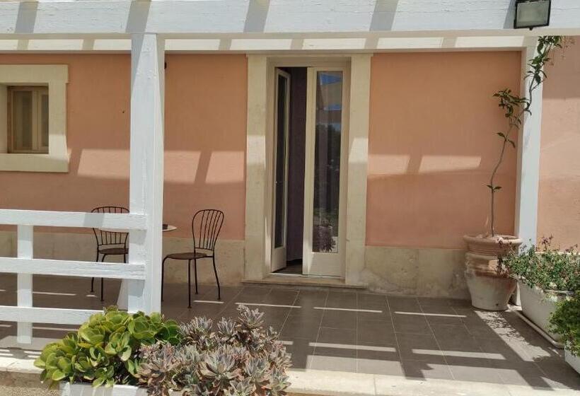 اتاق لوکس, Le Zagare Di Vendicari