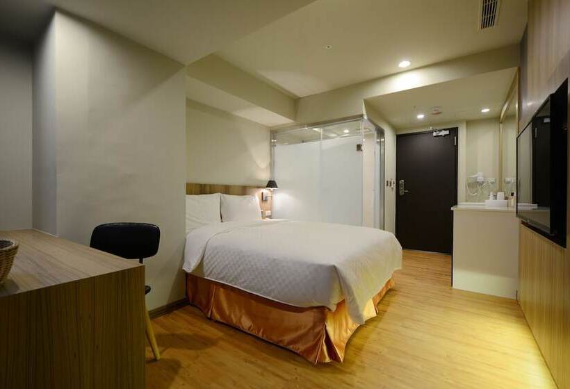 اتاق لوکس, Smile Inn  Taipei Main Station