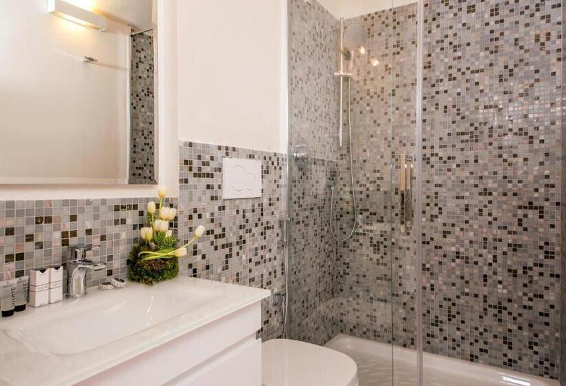 חדר דלוקס עם מרפסת, Palazzo De Cupis  Suites And View