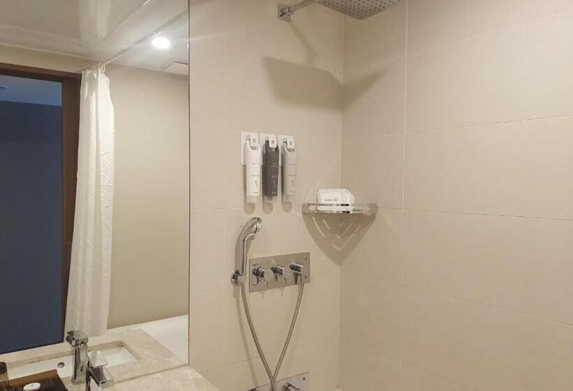 Номер бизнес-класса, Busan Business