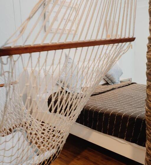 اتاق سوپریور با چشم‌انداز استخر, Green Gallery Beach Boutique