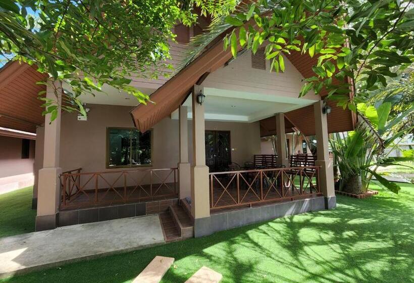 בונגלו סטנדרט 2 חדרי שינה, Laor Resort