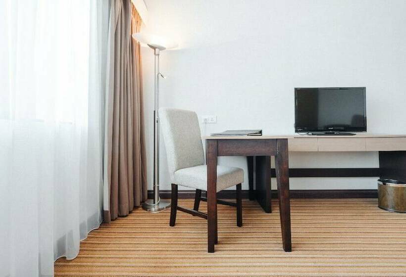 غرفة سوبيريور سرير كينج, Raia Hotel & Convention Centre Terengganu