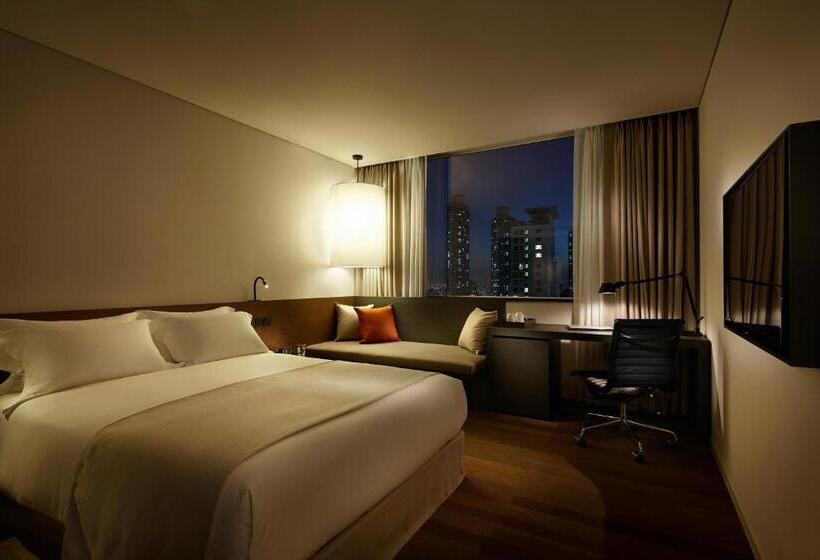اتاق لوکس, Shilla Stay Gwanghwamun Myeongdong