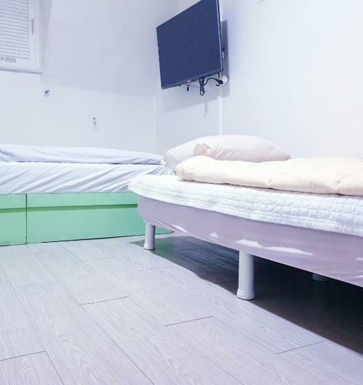 اتاق استاندارد, Oppa Hostel Sinchon Hongdae