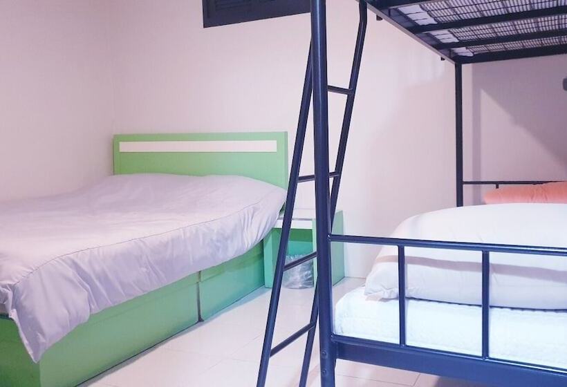 اتاق استاندارد سه نفره, Oppa Hostel Sinchon Hongdae