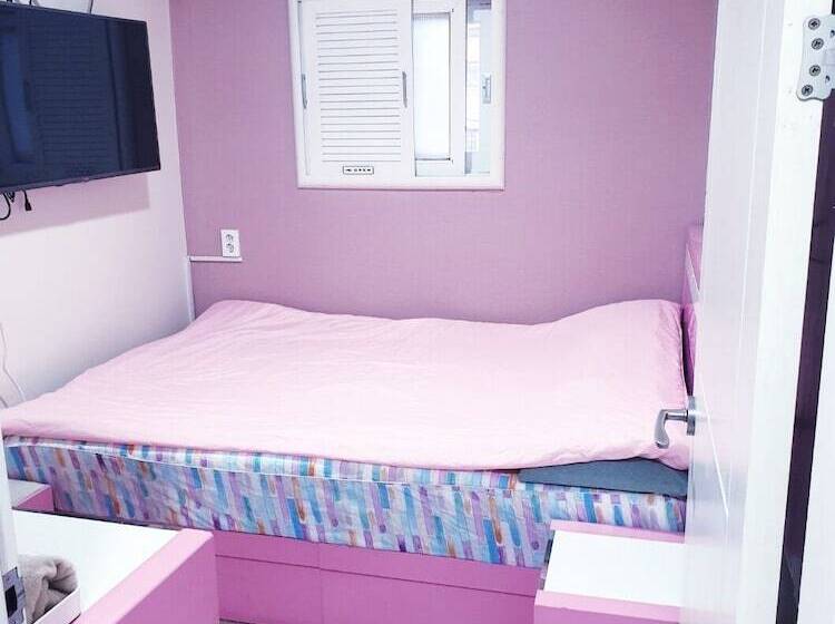 اتاق استاندارد, Oppa Hostel Sinchon Hongdae