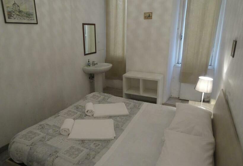 اتاق استاندارد با سرویس بهداشتی مشترک, Guesthouse La Briosa Nicole