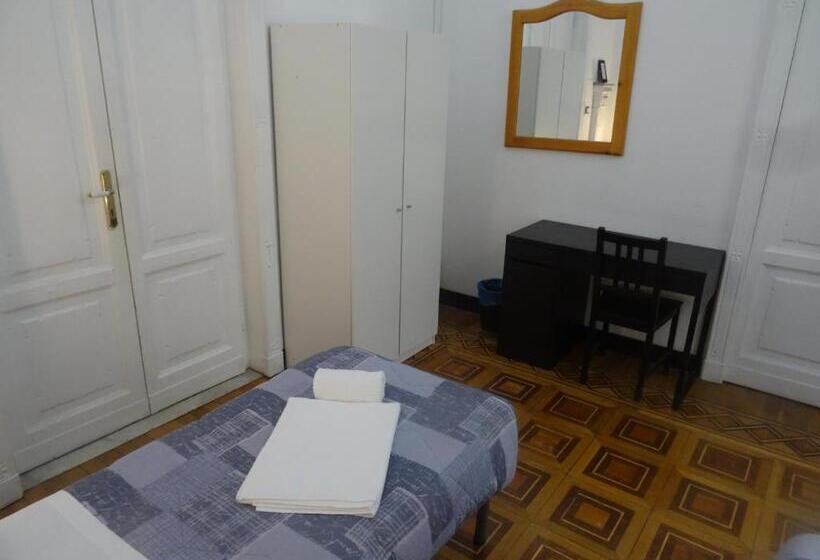 اتاق استاندارد با سرویس بهداشتی مشترک, Guesthouse La Briosa Nicole