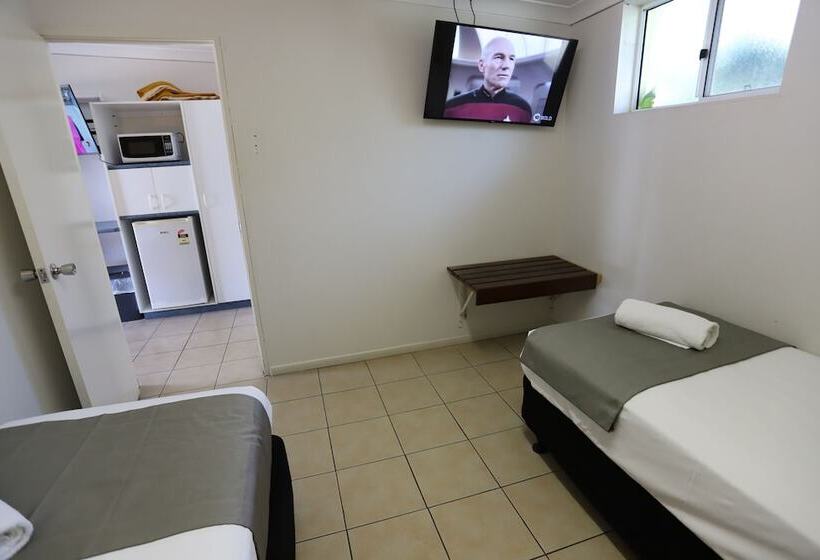 Номер Стандарт Трехместный, Tropic Coast Motel