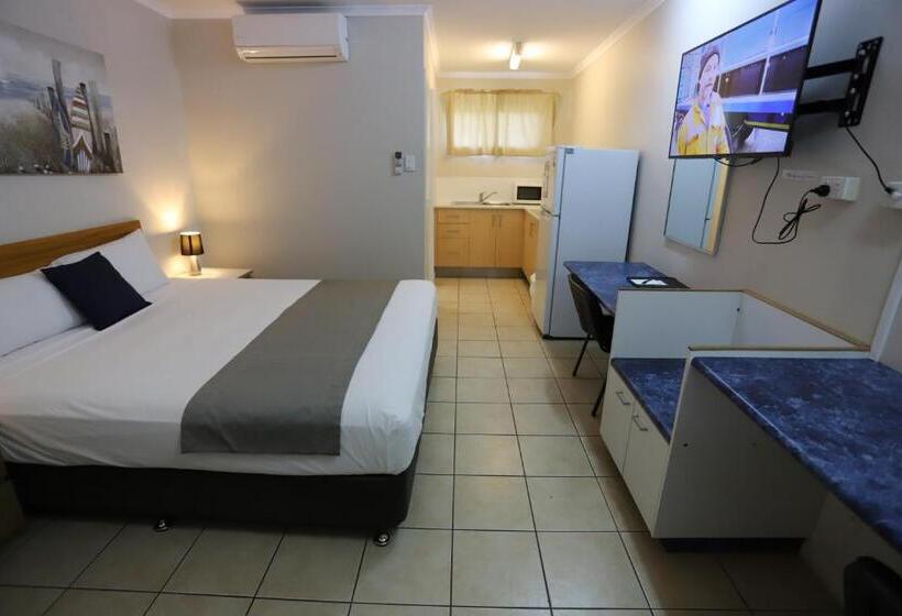 Студия Deluxe, Tropic Coast Motel