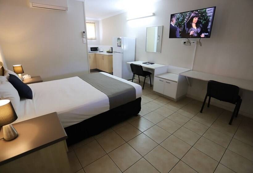 Студия Deluxe, Tropic Coast Motel