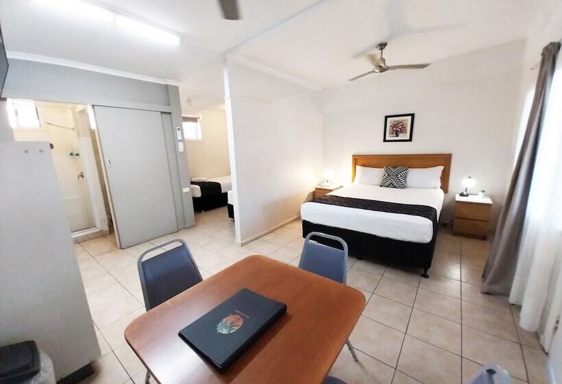 Номер Стандарт Трехместный, Tropic Coast Motel