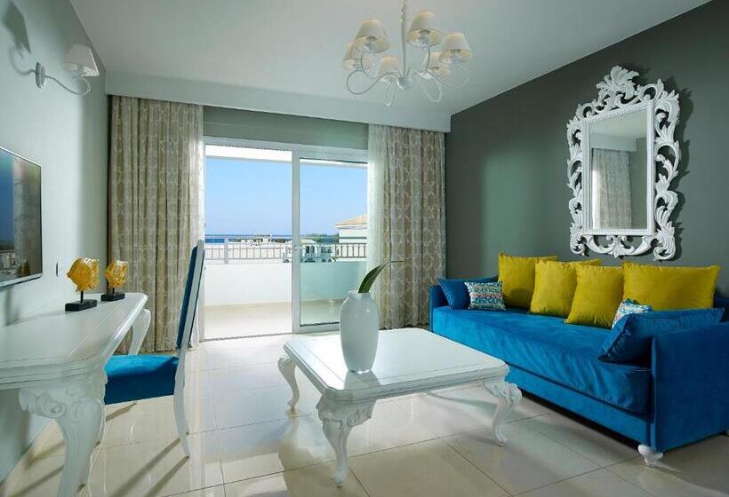 سوییت لوکس, Anemos Luxury Grand Resort