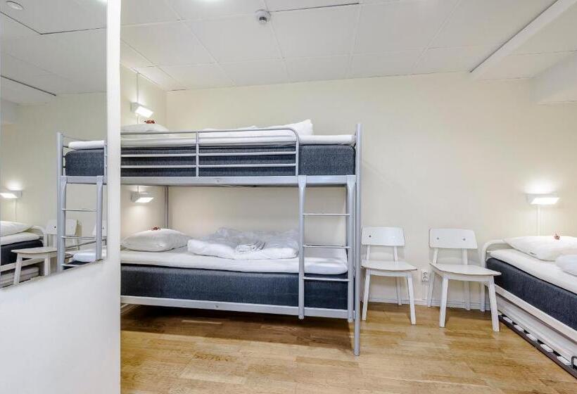 스탠다드 트리픔 룸 공동욕실, City Hostel