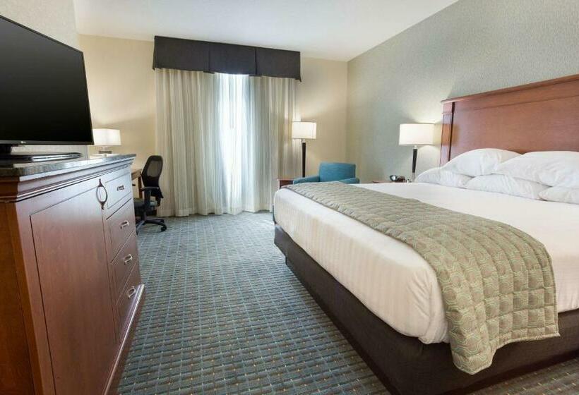 Номер Deluxe Адаптированный для Инвалидов, Drury Inn & Suites Grand Rapids
