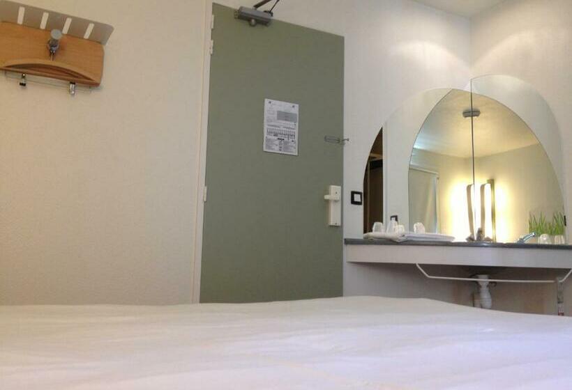 اتاق استاندارد سه نفره, Ibis Budget Caen Centre Gare