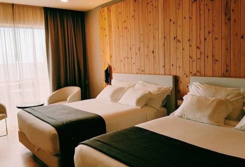 اتاق استاندارد سه نفره, Pedras Do Mar Resort & Spa