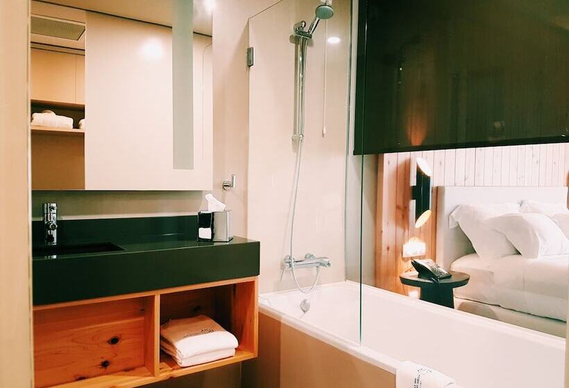 اتاق استاندارد با چشم‌انداز کوهستان, Pedras Do Mar Resort & Spa
