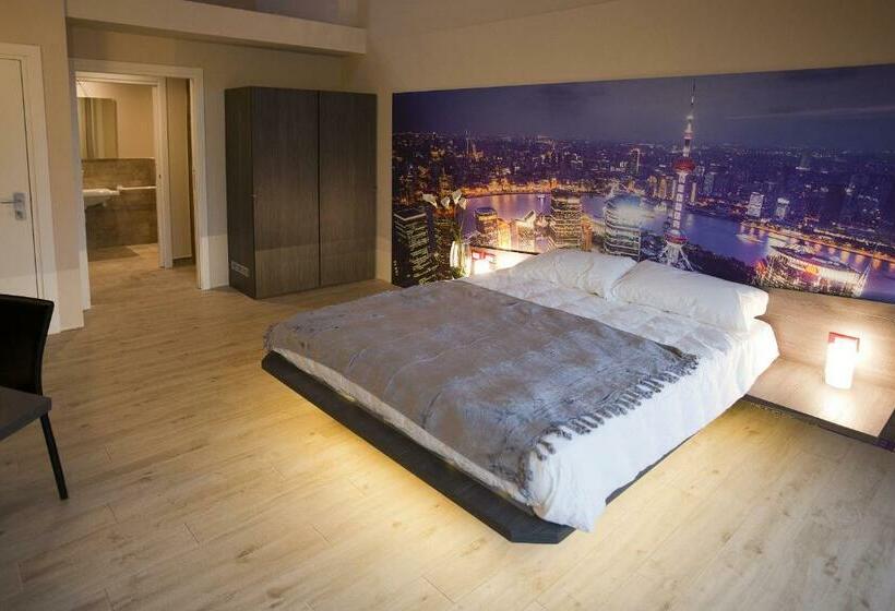 اتاق استاندارد با بالکن, Seven Rooms Milano