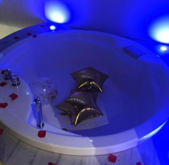 اتاق سوپریور چهار تخته, Seven Rooms Milano