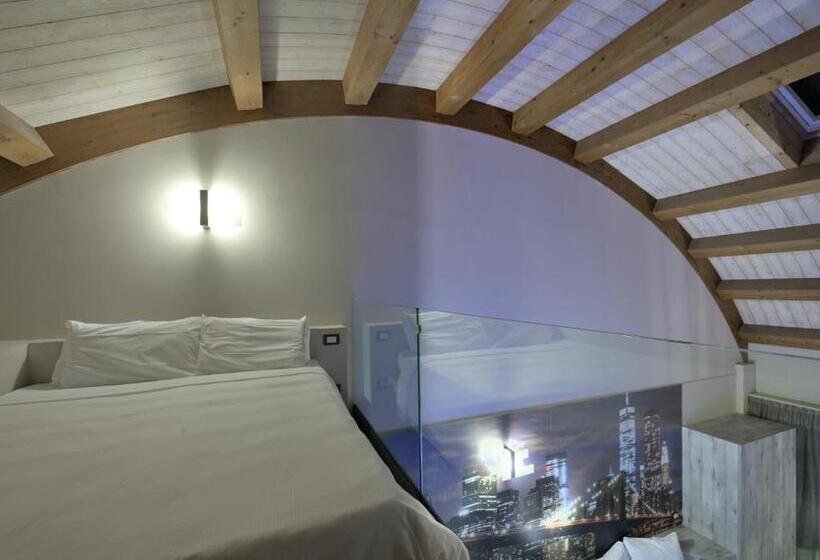 اتاق سوپریور چهار تخته, Seven Rooms Milano