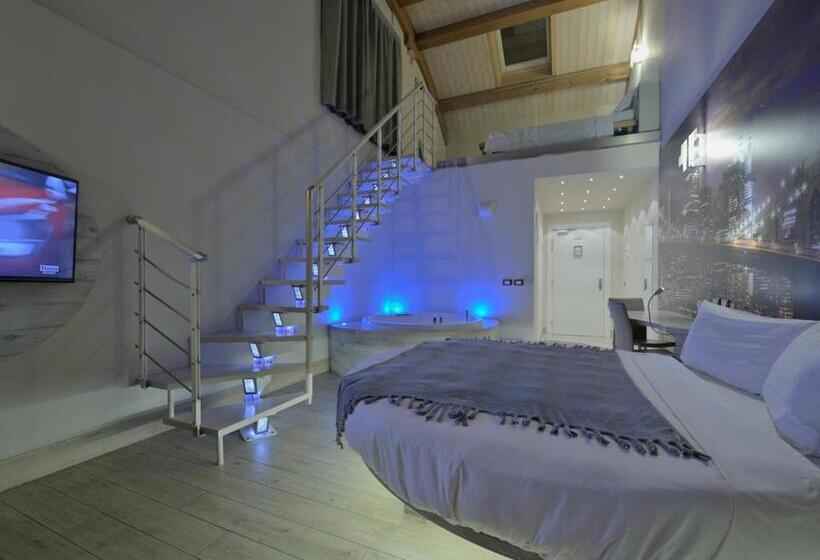 اتاق سوپریور چهار تخته, Seven Rooms Milano