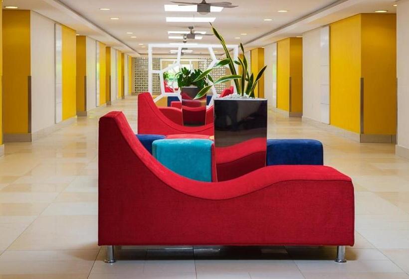 اتاق سوپریور با بالکن, Park Inn By Radisson Abeokuta