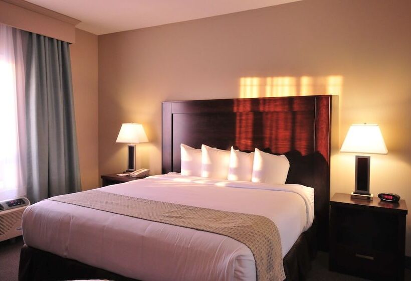 디럭스 룸, Ramada By Wyndham Emerald Park/regina East