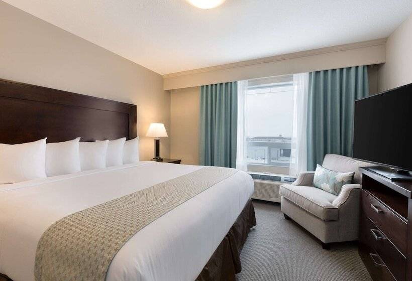 Люкс, Ramada By Wyndham Emerald Park/regina East