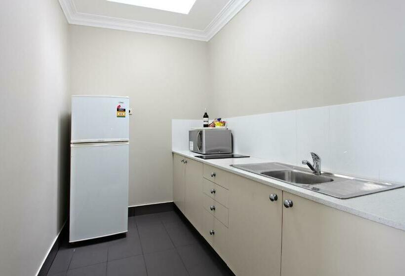 패밀리 룸, Coopers Colonial Motel