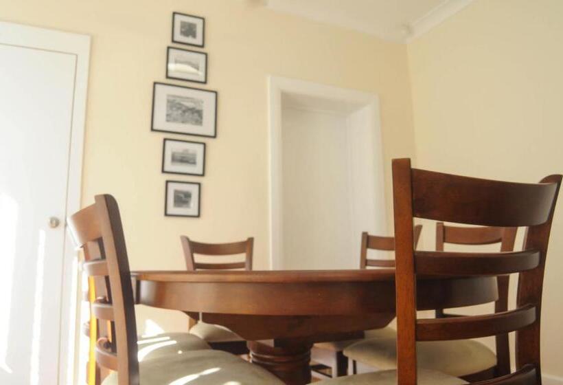 ３ベッドルームハウス, Dubbo Rsl Club Motel