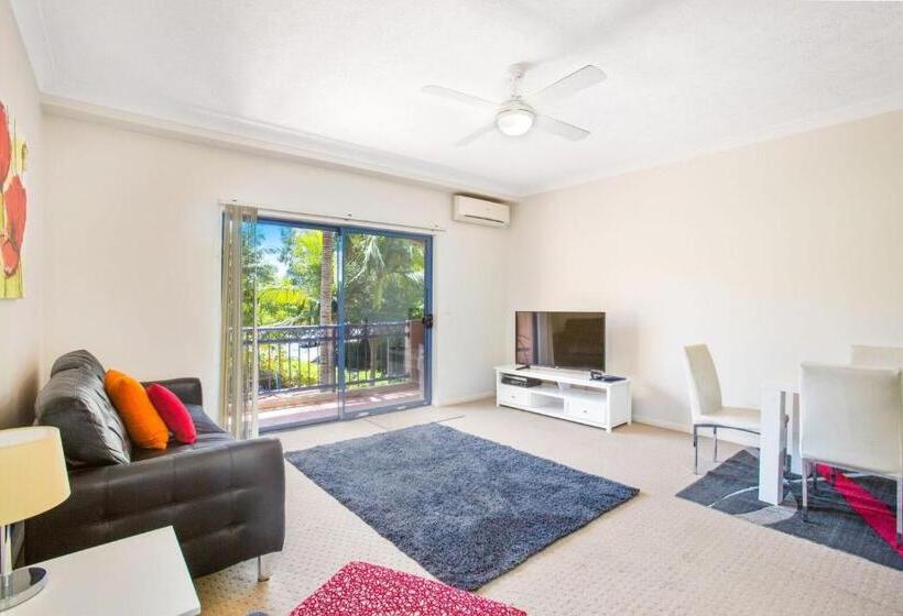 Апартаменты 2 Спальни, Bella Mare Coolangatta Beachside Apartments