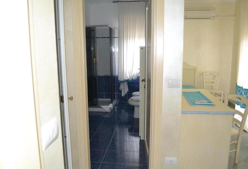 Номер Стандарт Трехместный, Morpheo Rooms