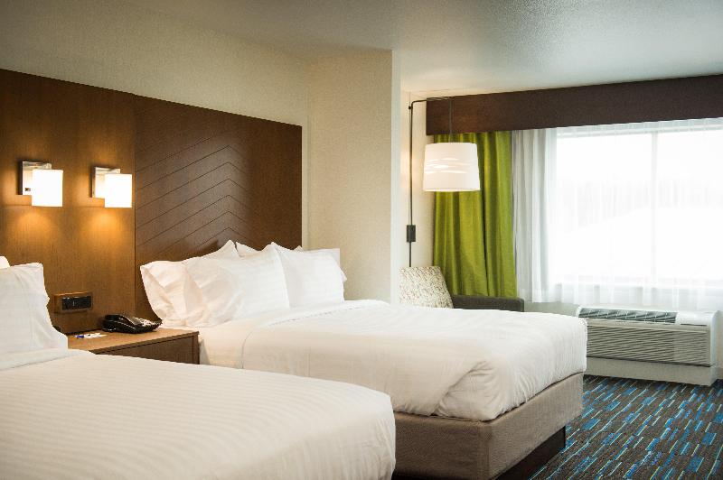 Номер Стандарт Адаптированный для Инвалидов, Holiday Inn Express & Suites Rock Falls, An Ihg
