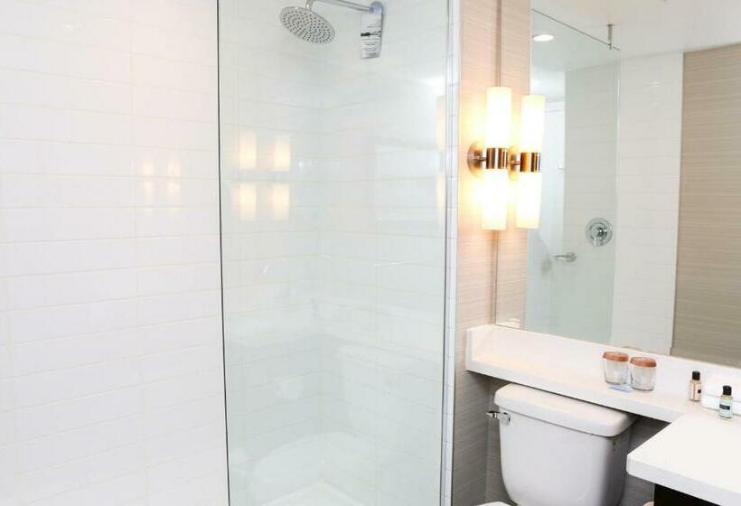 Номер Executive, Sandman Hotel Abbotsford Airport