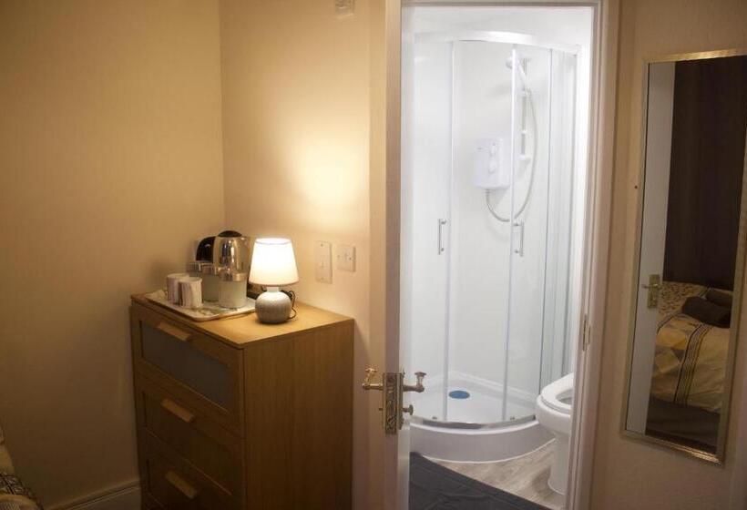 Номер Стандарт, Elm Tree Guest House