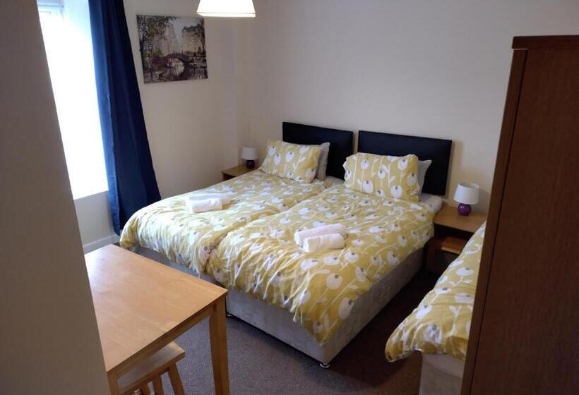 Трехместный Номер Комфорт, Elm Tree Guest House