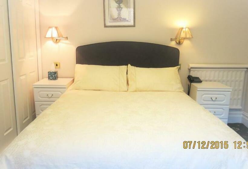 Номер Стандарт, Hunters Lodge Guest House